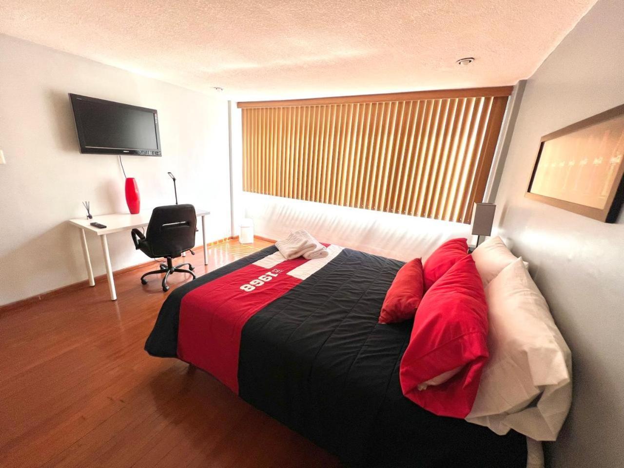 Amplio Departamento En La Napoles, Cerca Del Wtc Y Estadio Azul Apartamento